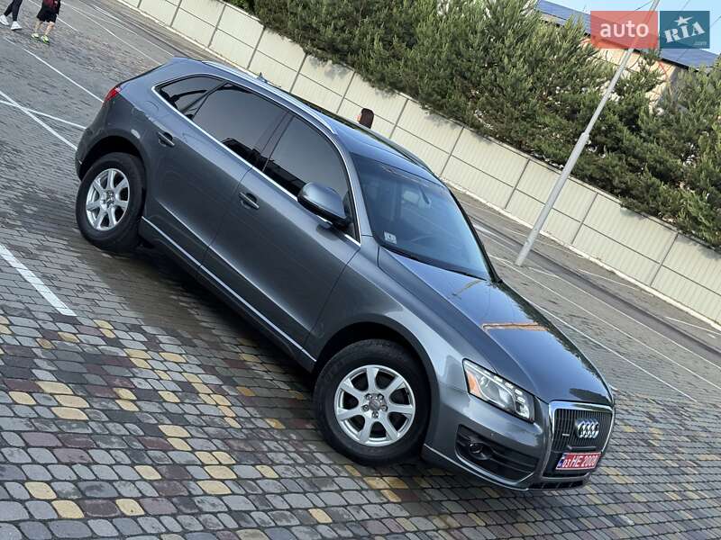 Внедорожник / Кроссовер Audi Q5 2012 в Луцке