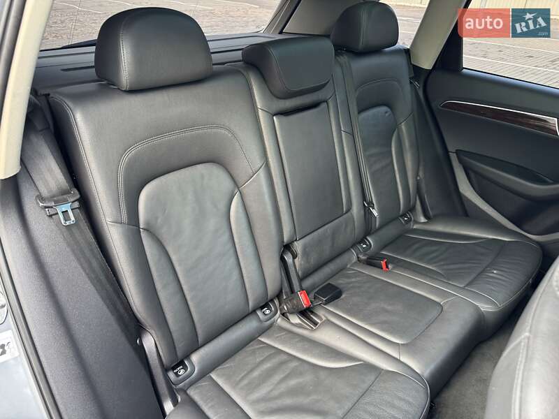 Внедорожник / Кроссовер Audi Q5 2012 в Луцке