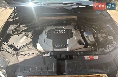 Внедорожник / Кроссовер Audi Q5 2009 в 