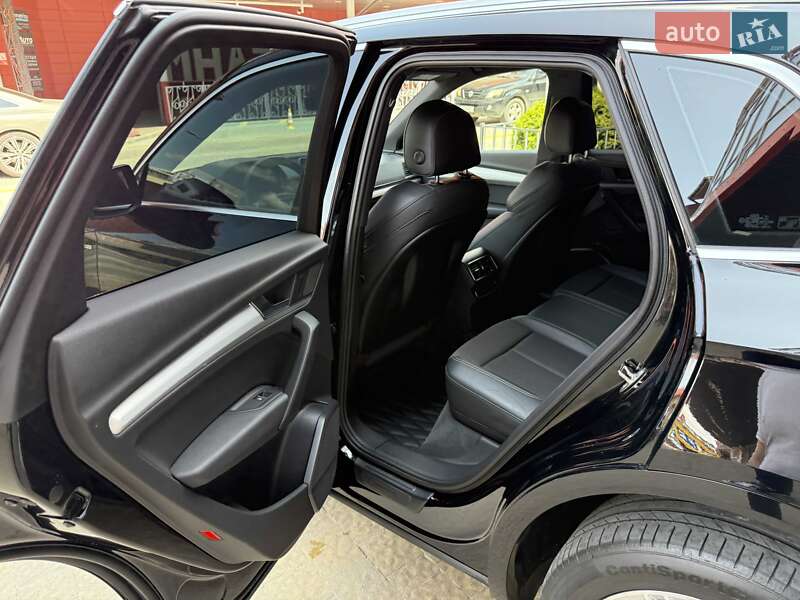 Позашляховик / Кросовер Audi Q5 2017 в Львові