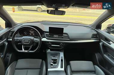Внедорожник / Кроссовер Audi Q5 2017 в 