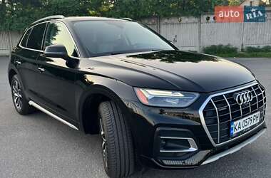 Внедорожник / Кроссовер Audi Q5 2021 в 
