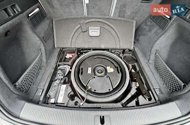 Внедорожник / Кроссовер Audi Q5 2021 в 