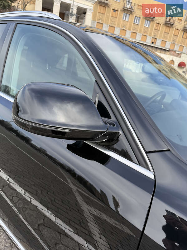 Внедорожник / Кроссовер Audi Q5 2015 в Харькове