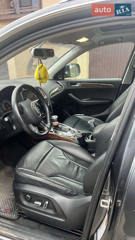 Внедорожник / Кроссовер Audi Q5 2016 в Ужгороде