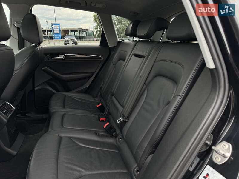 Внедорожник / Кроссовер Audi Q5 2014 в Киеве