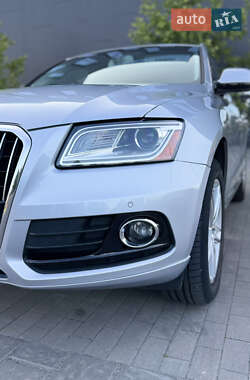 Внедорожник / Кроссовер Audi Q5 2015 в 