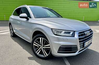 Внедорожник / Кроссовер Audi Q5 2018 в 