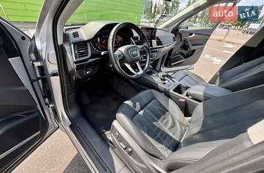 Внедорожник / Кроссовер Audi Q5 2018 в 