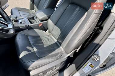 Внедорожник / Кроссовер Audi Q5 2018 в 