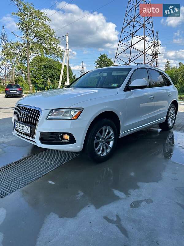Внедорожник / Кроссовер Audi Q5 2015 в Самборе