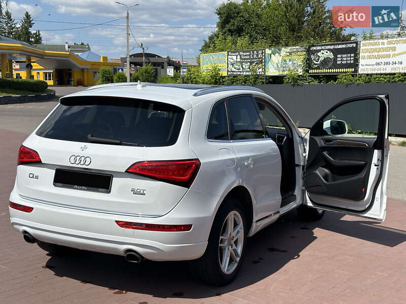 Внедорожник / Кроссовер Audi Q5 2016 в Ровно