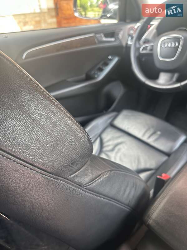 Внедорожник / Кроссовер Audi Q5 2009 в Радехове