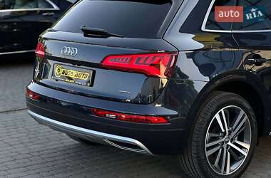 Внедорожник / Кроссовер Audi Q5 2017 в 