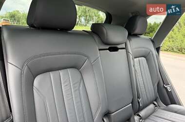 Внедорожник / Кроссовер Audi Q5 2018 в 