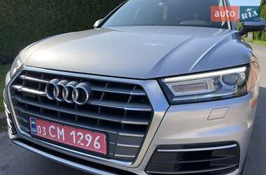 Внедорожник / Кроссовер Audi Q5 2018 в 