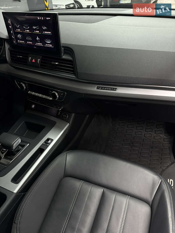 Внедорожник / Кроссовер Audi Q5 2021 в Одессе