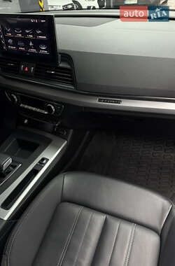 Внедорожник / Кроссовер Audi Q5 2021 в 