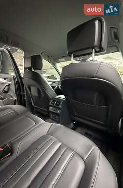Внедорожник / Кроссовер Audi Q5 2021 в 