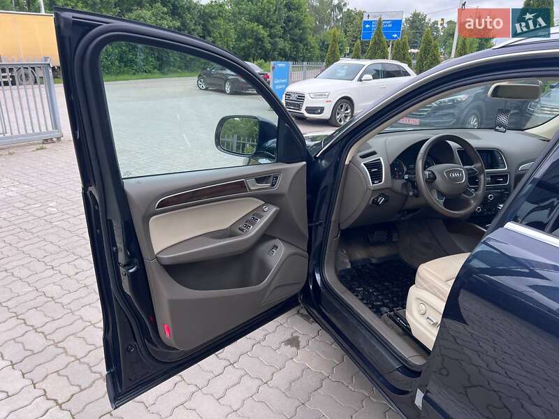 Внедорожник / Кроссовер Audi Q5 2015 в Нововолынске