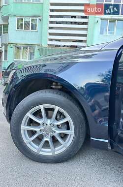 Внедорожник / Кроссовер Audi Q5 2011 в 