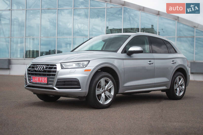 Внедорожник / Кроссовер Audi Q5 2018 в Киеве