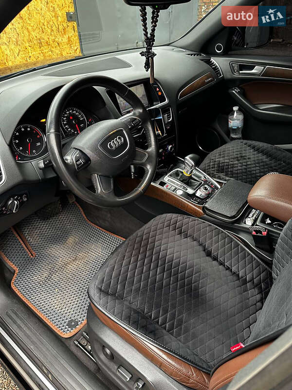 Внедорожник / Кроссовер Audi Q5 2014 в Днепре