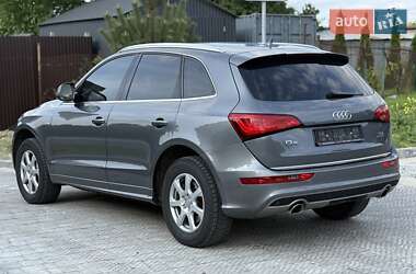 Внедорожник / Кроссовер Audi Q5 2015 в 