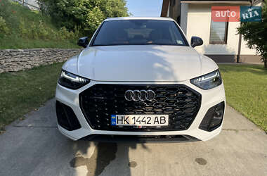 Внедорожник / Кроссовер Audi Q5 2023 в 