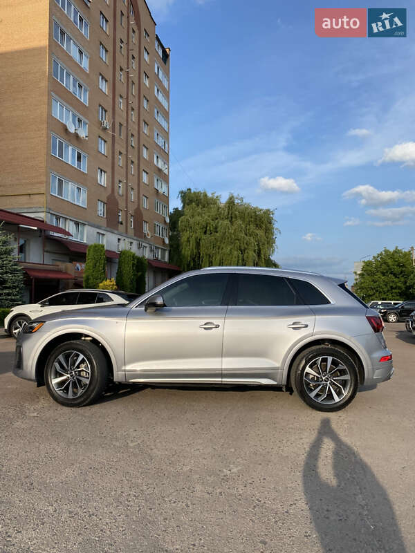 Внедорожник / Кроссовер Audi Q5 2022 в Тернополе