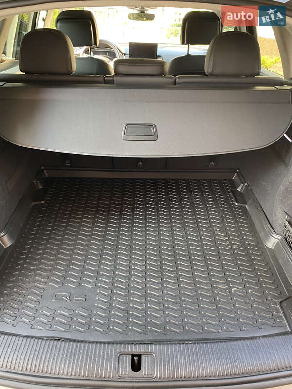 Внедорожник / Кроссовер Audi Q5 2022 в Тернополе