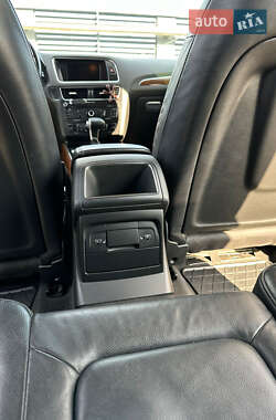 Внедорожник / Кроссовер Audi Q5 2009 в 