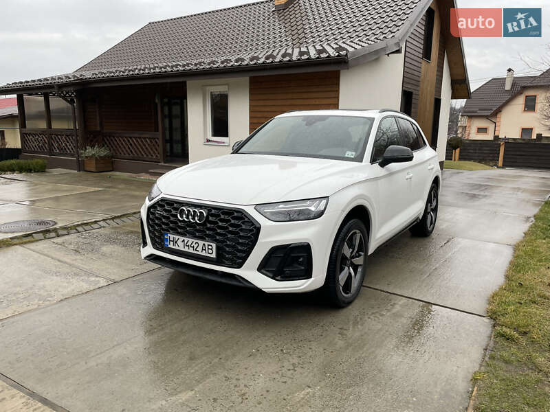 Внедорожник / Кроссовер Audi Q5 2023 в Ровно