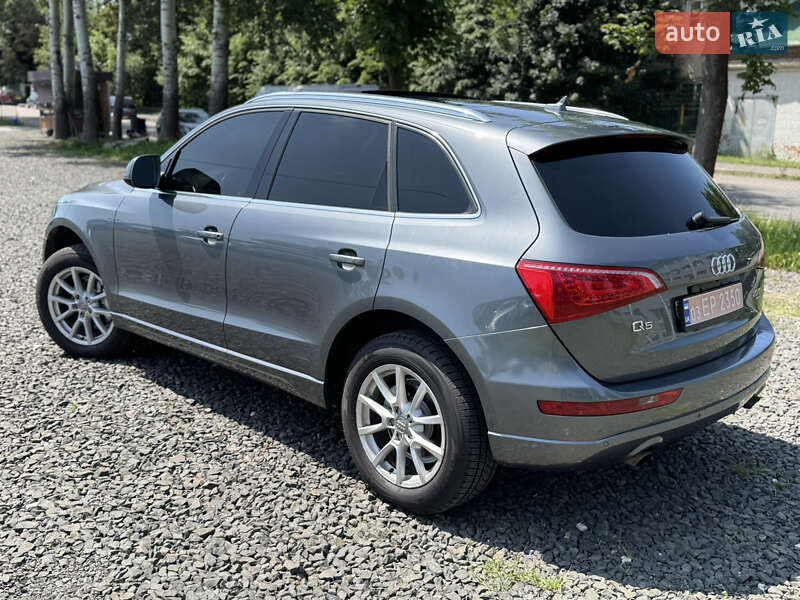 Внедорожник / Кроссовер Audi Q5 2012 в Луцке