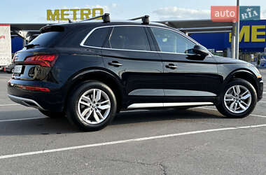 Внедорожник / Кроссовер Audi Q5 2019 в 