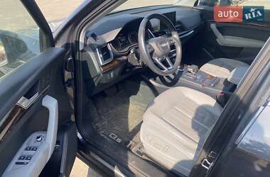 Внедорожник / Кроссовер Audi Q5 2018 в 