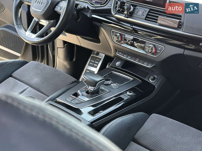 Внедорожник / Кроссовер Audi Q5 2018 в Тернополе
