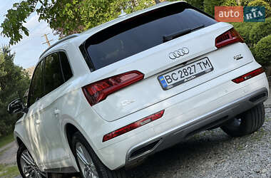 Внедорожник / Кроссовер Audi Q5 2017 в 