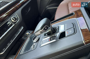 Внедорожник / Кроссовер Audi Q5 2017 в 