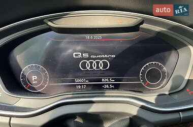 Внедорожник / Кроссовер Audi Q5 2017 в 