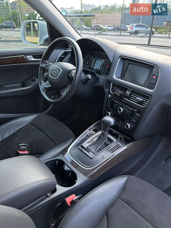 Внедорожник / Кроссовер Audi Q5 2013 в Днепре