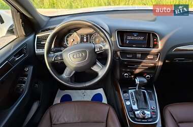 Внедорожник / Кроссовер Audi Q5 2015 в 