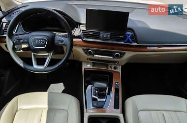 Внедорожник / Кроссовер Audi Q5 2022 в 