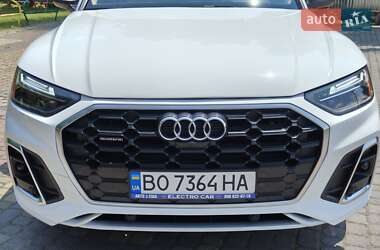 Внедорожник / Кроссовер Audi Q5 2022 в 