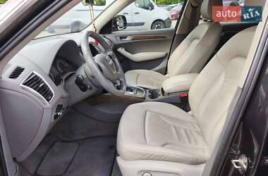 Внедорожник / Кроссовер Audi Q5 2009 в 