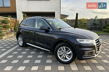 Внедорожник / Кроссовер Audi Q5 2020 в 
