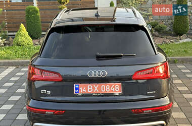 Внедорожник / Кроссовер Audi Q5 2020 в 