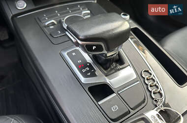 Внедорожник / Кроссовер Audi Q5 2020 в 