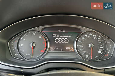 Внедорожник / Кроссовер Audi Q5 2020 в 