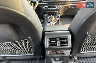 Внедорожник / Кроссовер Audi Q5 2020 в 
